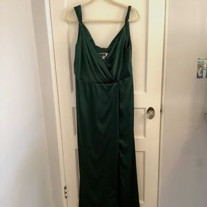 David’s Bridal: Juniper Green Satin Dress Size 18.